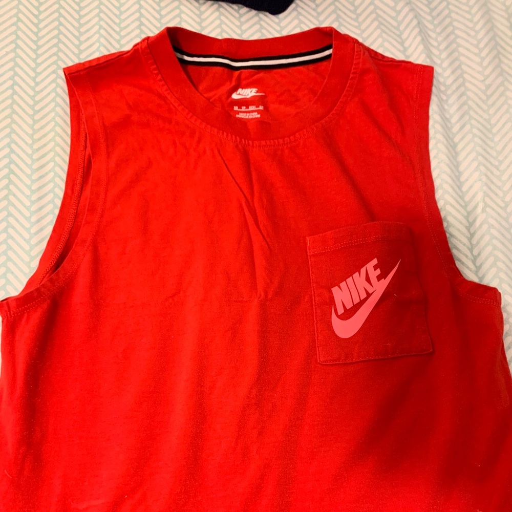 Nike Muscle Tank